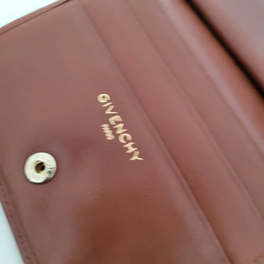 Givenchy Vintage Leather Wallet Brown Leather Bifold Medium Compact‎ Kisslock